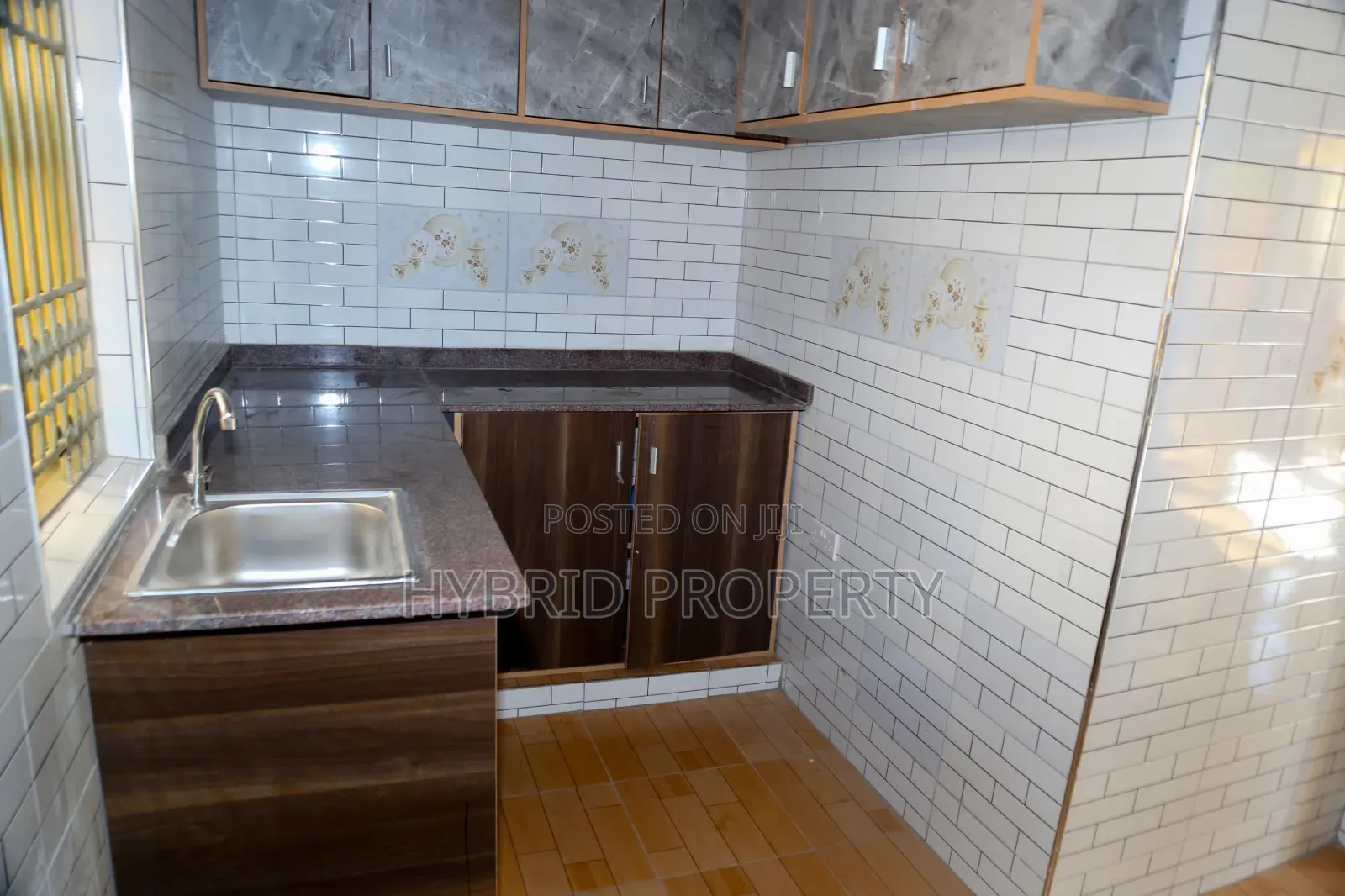 4bdrm Penthouse in Senge~Wakiso Along for sale