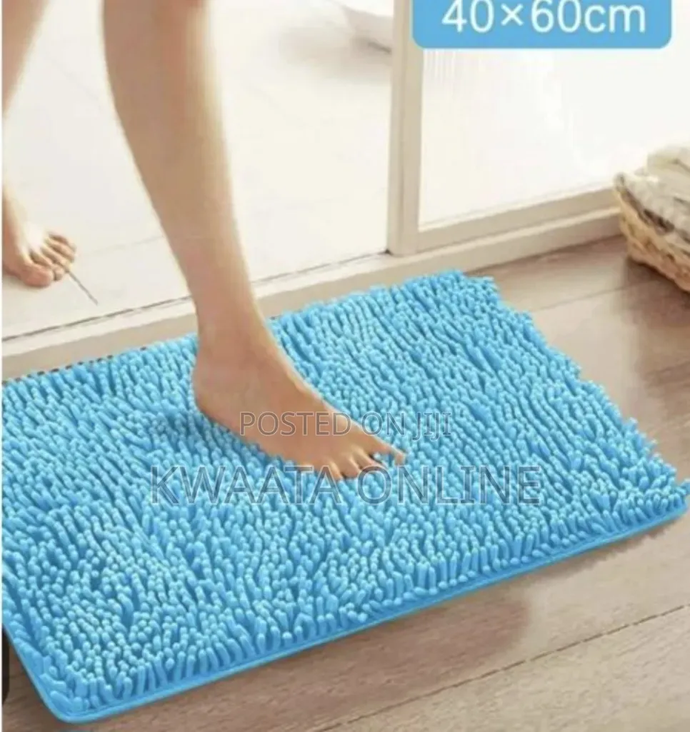 1 PC Shagged Bathroom Mat Absorbent Room Door Chenille Foot Mat(40x60)