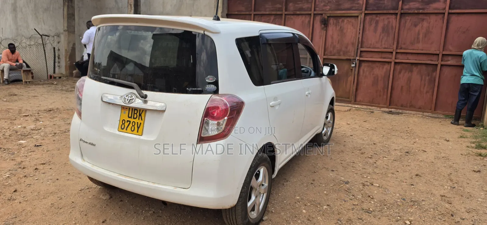 Toyota Ractis 2009 White