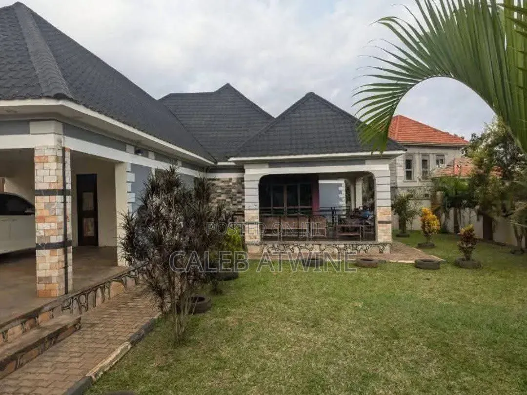 5bdrm Bungalow in Mayilikiti Estate, Central Division for sale