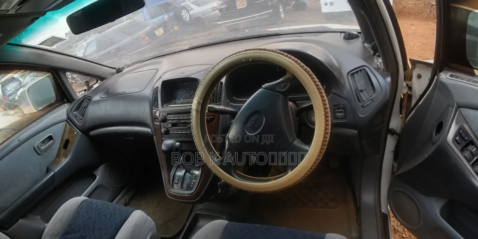 Toyota Harrier 3.0 V6 2000 White