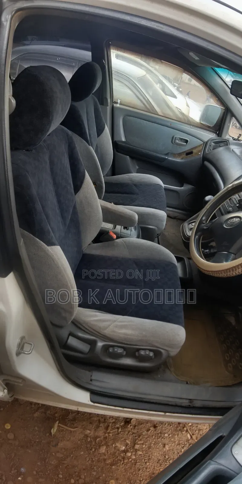 Toyota Harrier 3.0 V6 2000 White
