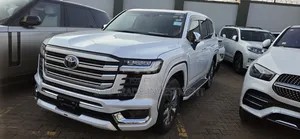 Toyota Land Cruiser 2023 White