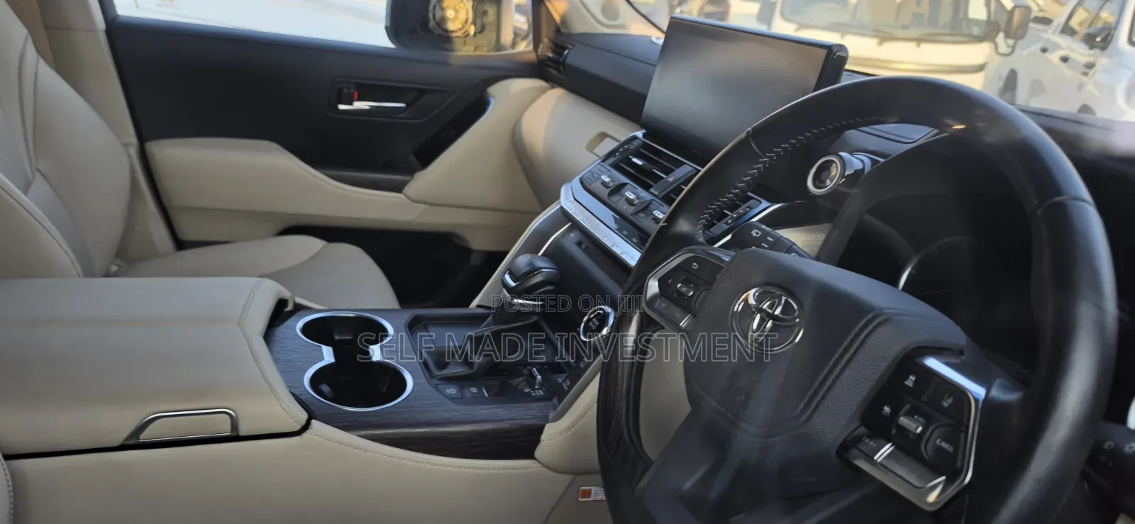 Toyota Land Cruiser 2023 White