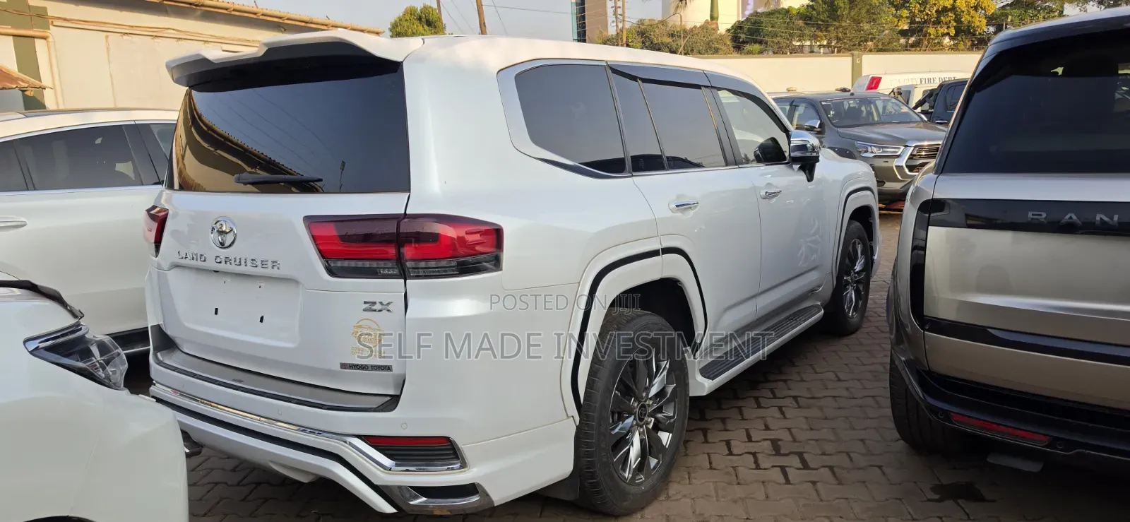 Toyota Land Cruiser 2023 White