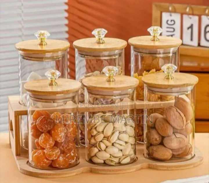 Elegant Six-Piece Diamond Glass Storage Canister Set With Bamboo