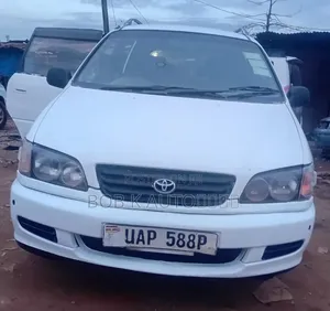 Toyota Ipsum 1998 White