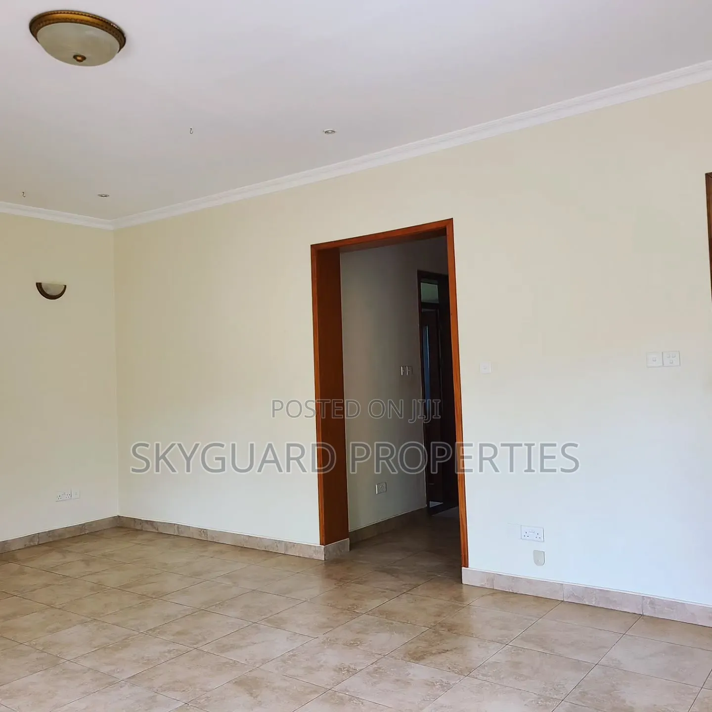 6bdrm House in Lubowa, Central Division for rent