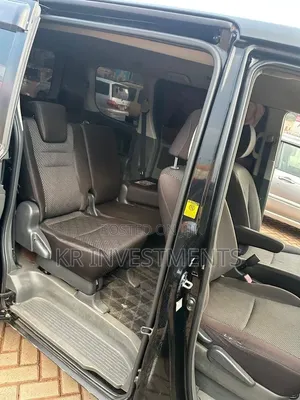 Toyota Noah 2010 Black