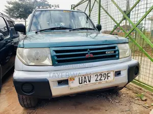 Mitsubishi Pajero IO 1998 Green