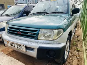 Mitsubishi Pajero IO 1998 Green