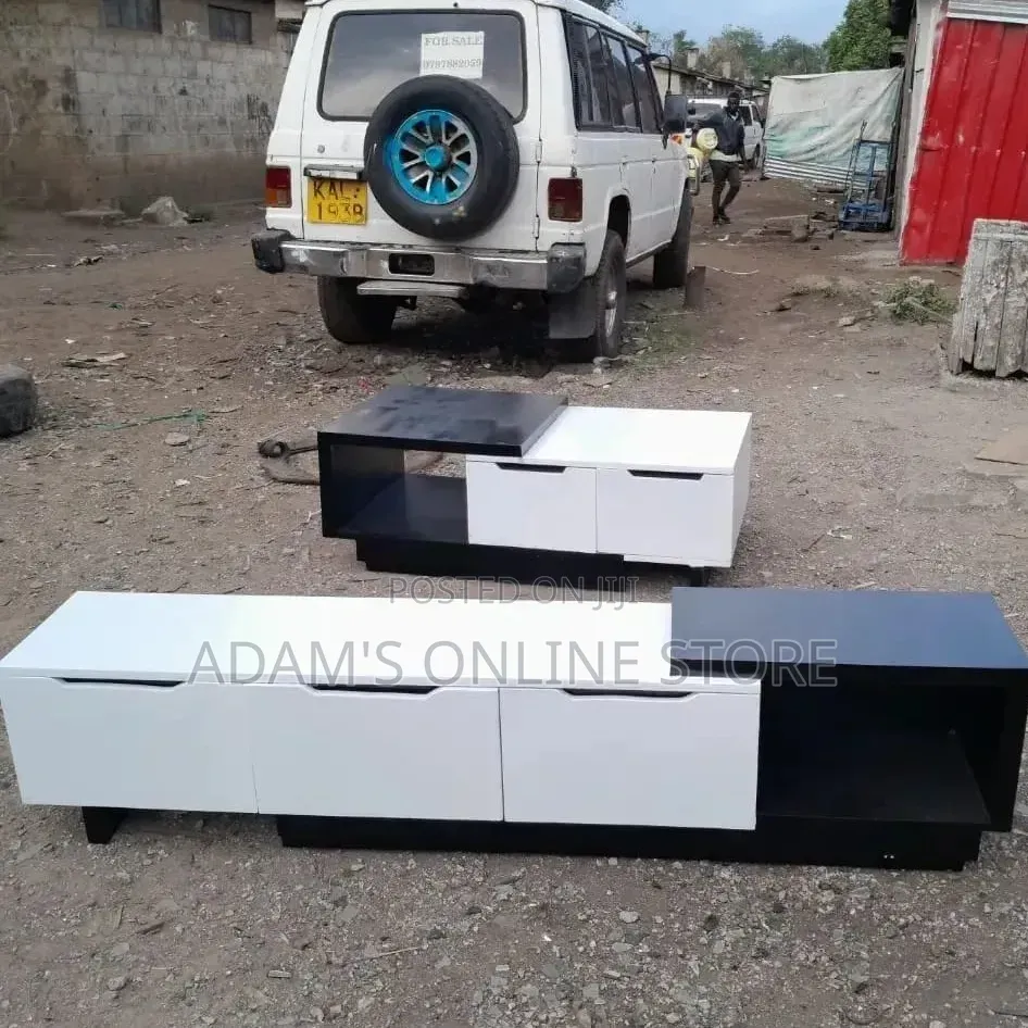 Black and White Center Table Full Set for Sale