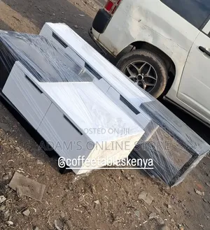 Black and White Center Table Full Set for Sale