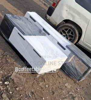 Black and White Center Table Full Set for Sale