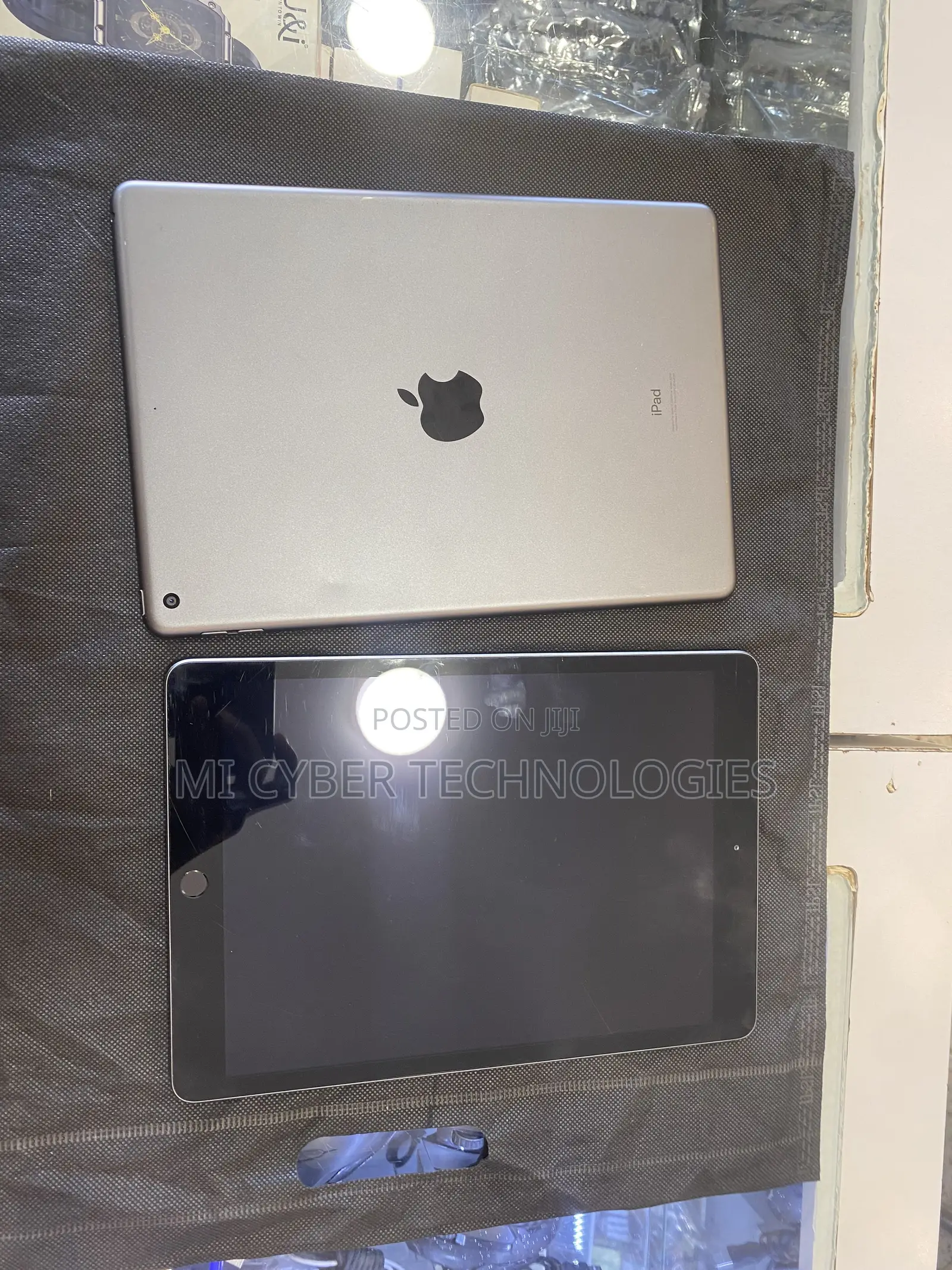 New Apple iPad 10.2 (2021) 16 GB Gray
