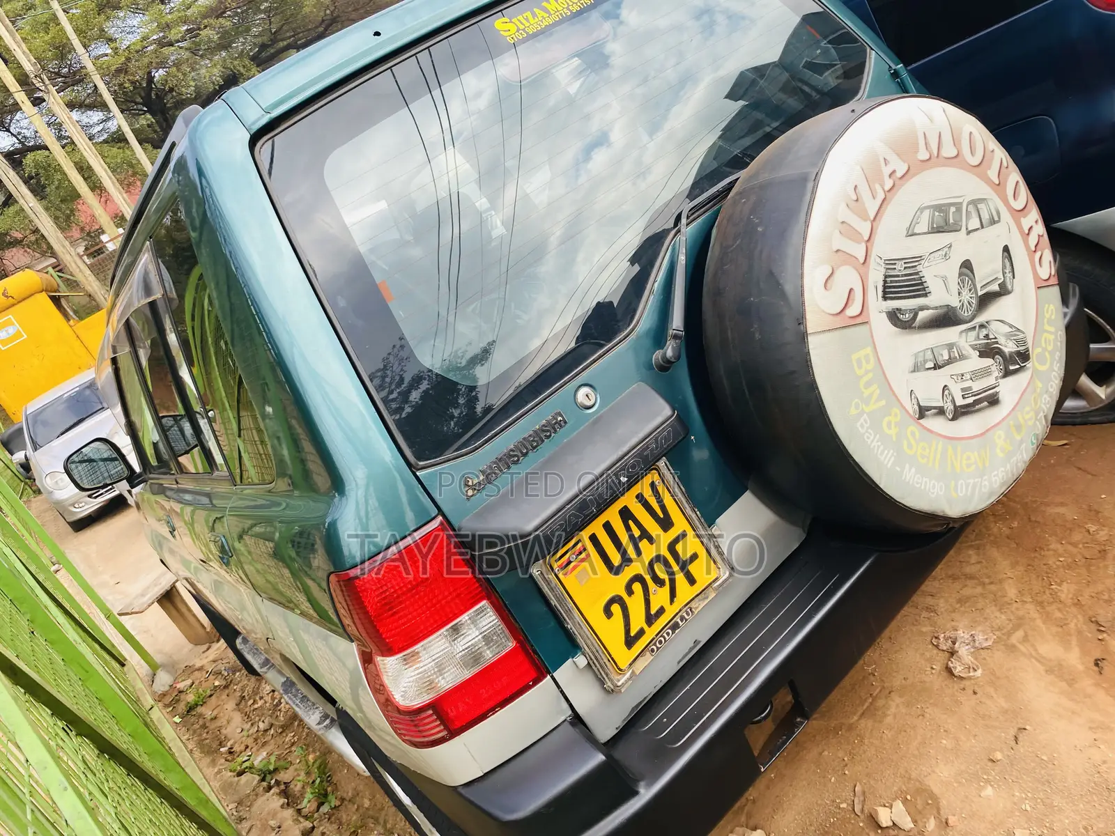 Mitsubishi Pajero IO 1998 Green