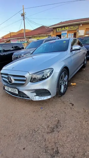 Mercedes-Benz E200 2018 Silver