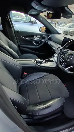Mercedes-Benz E200 2018 Silver