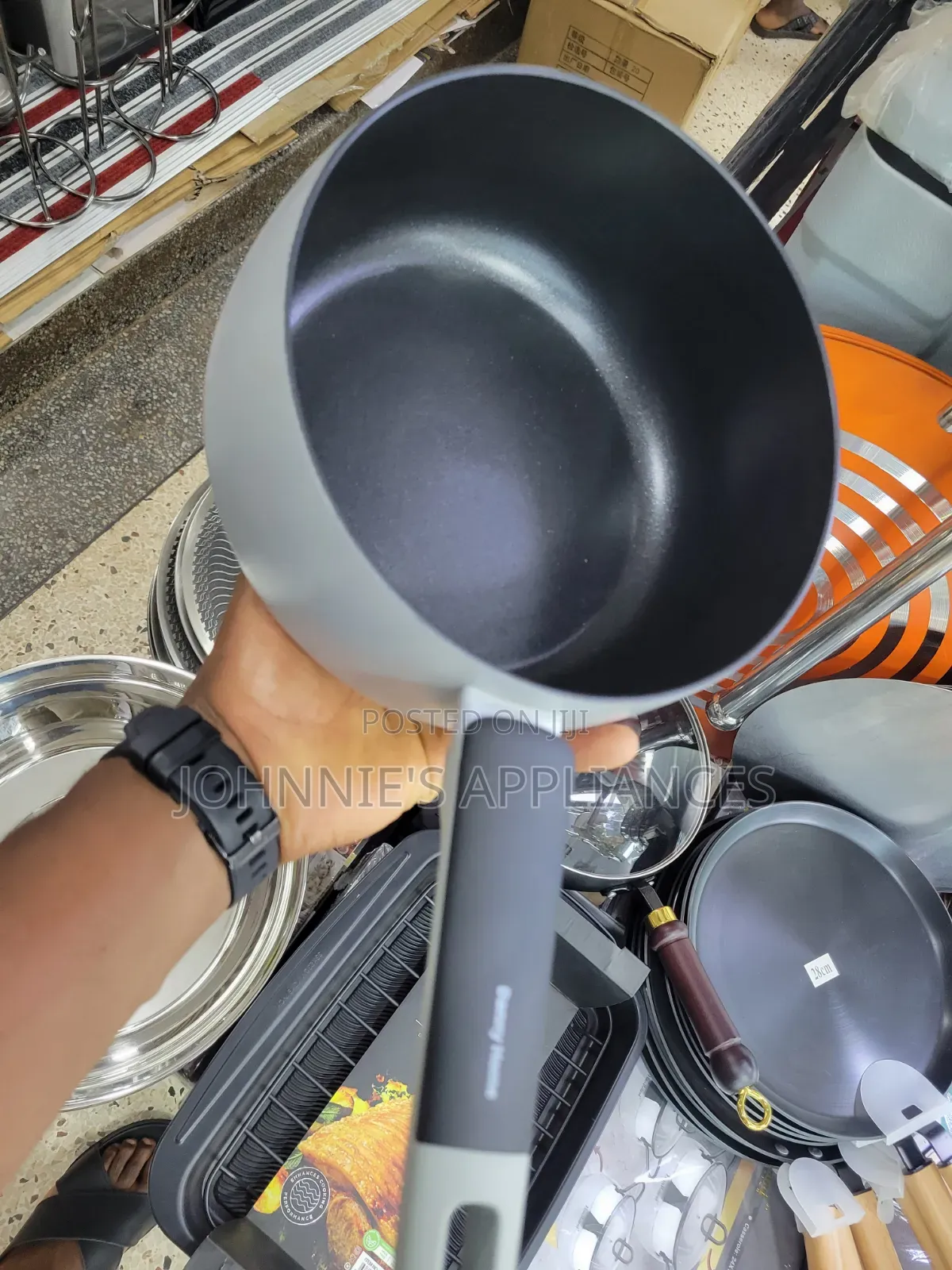 28cm Non-Stick Deep Frying Pan With Long Handle – 28cm