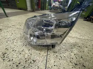Noah Headlight 2010-2014