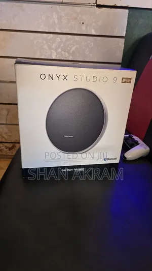 Onxy Studio 9