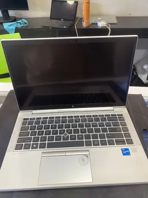 New Laptop HP EliteBook 840 G5 16GB Intel Core i5 SSD 1T