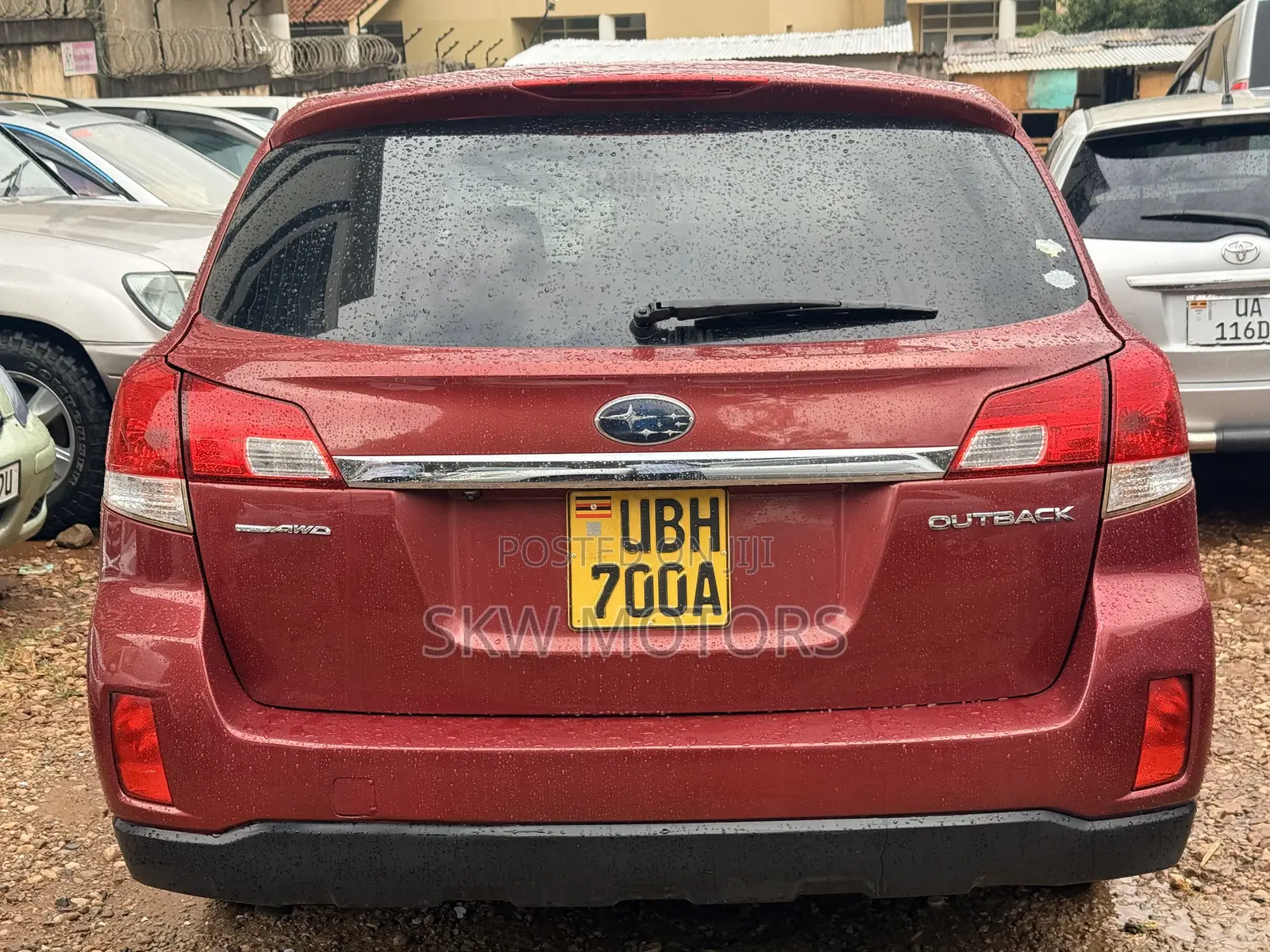 Subaru Outback 2011 Red