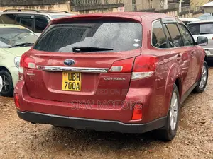 Subaru Outback 2011 Red