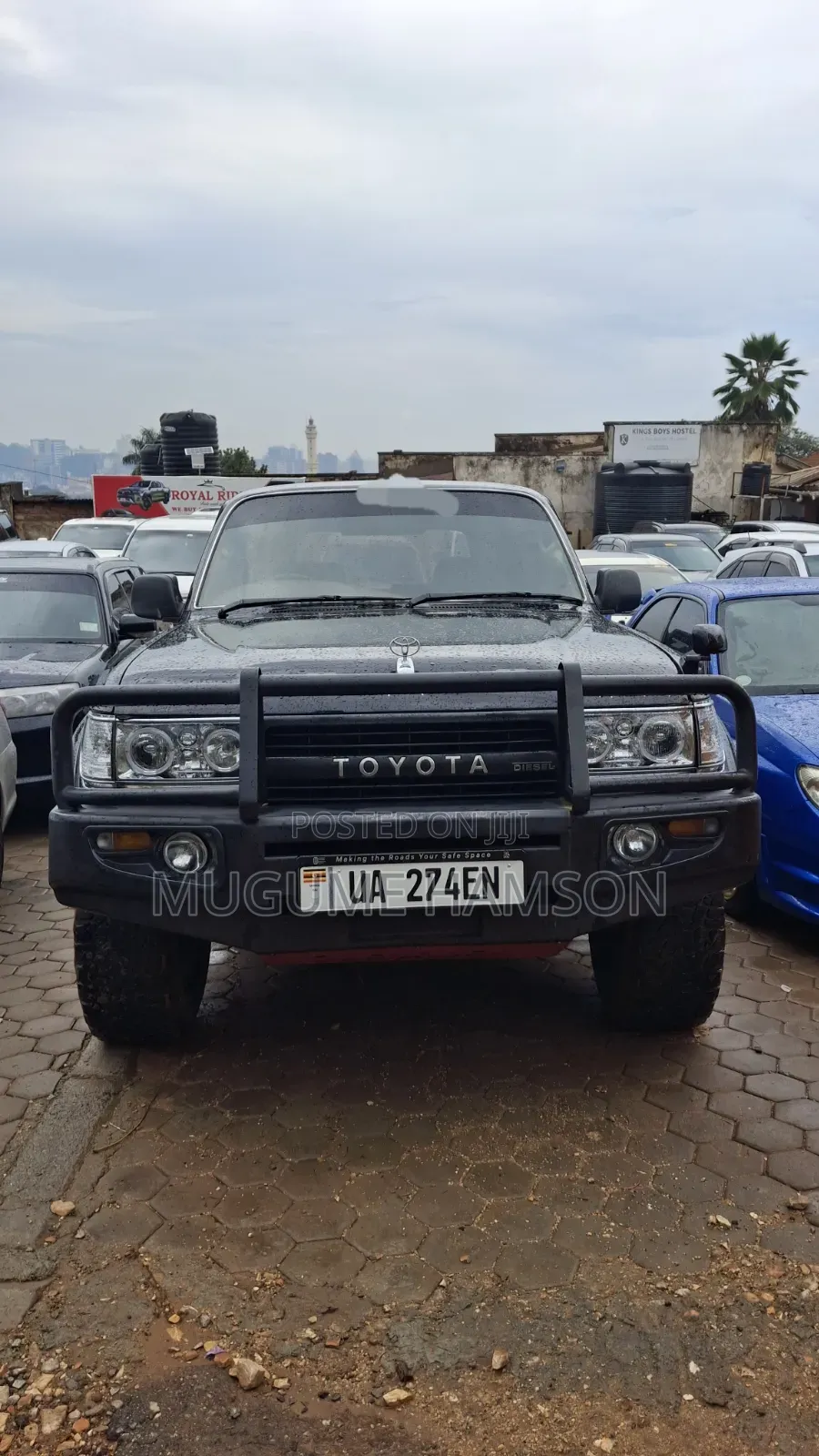 Toyota Land Cruiser 2000 Gray
