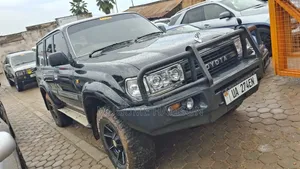 Toyota Land Cruiser 2000 Gray