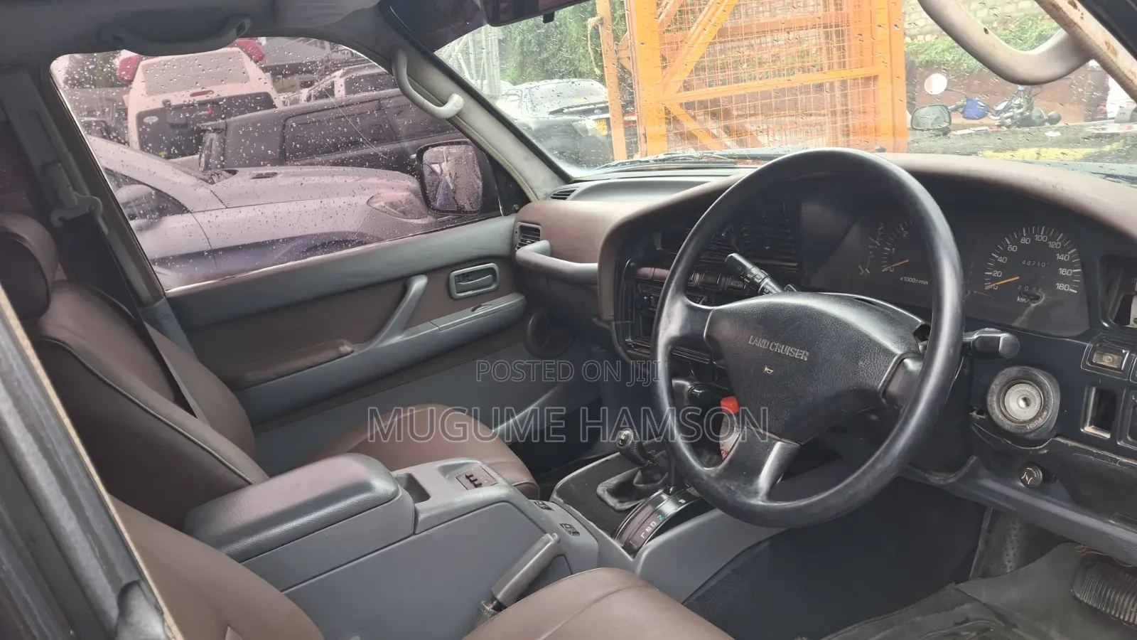 Toyota Land Cruiser 2000 Gray