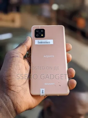 Sharp Aquos Sense6 64 GB Bronze
