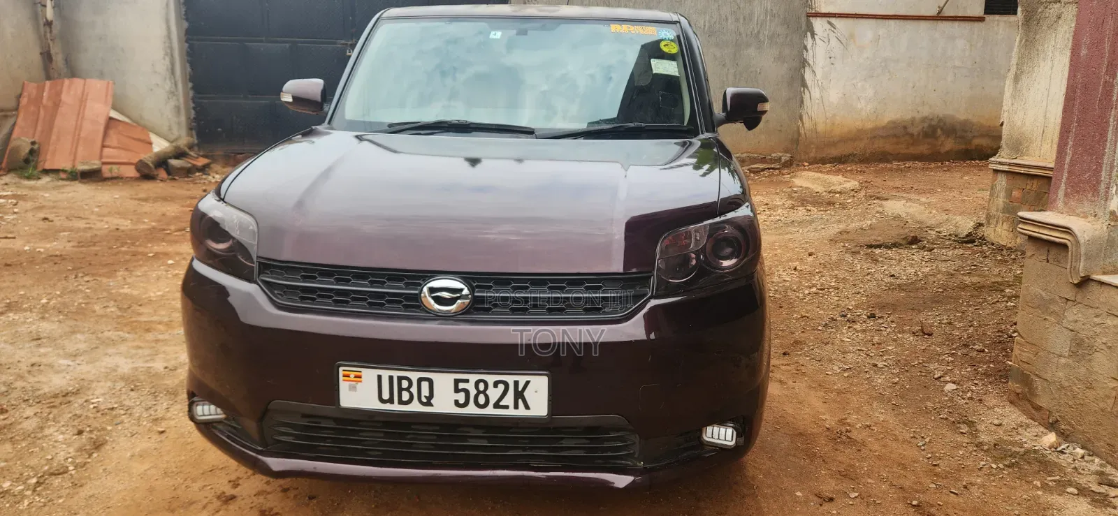 Toyota Rumion 2025 Maroon