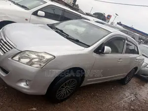 Toyota Premio 2010 Silver