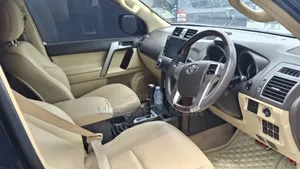 Toyota Land Cruiser Prado 2016 Black