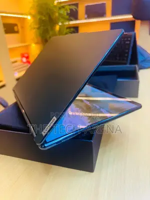 New Laptop Lenovo Yoga Book 9i 16GB Intel Core i7 SSD 512GB