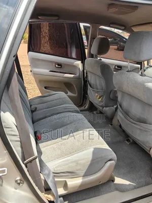 Toyota Nadia 2000 Silver