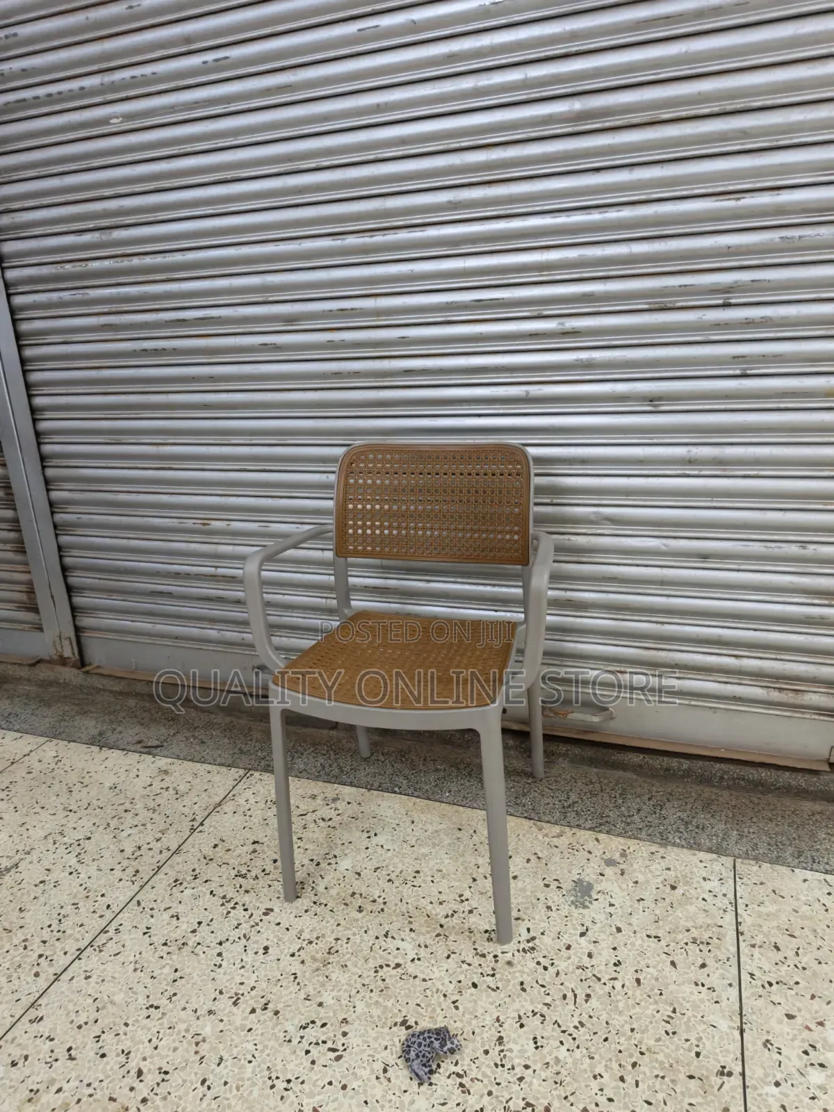 Gray Can Plastic Chairs Plastic Chairs