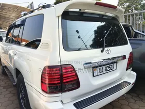 Toyota Land Cruiser Cygnus 4.7 2007