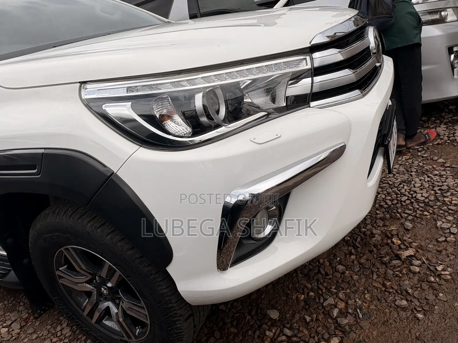 Toyota Hilux 2018 White