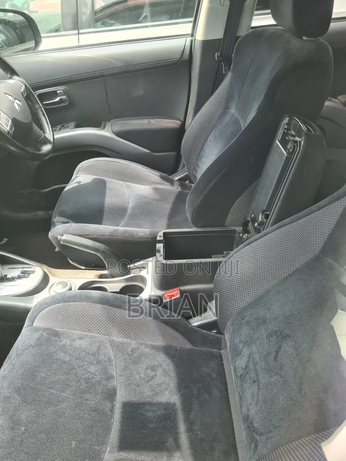 Mitsubishi Outlander 2012 Black