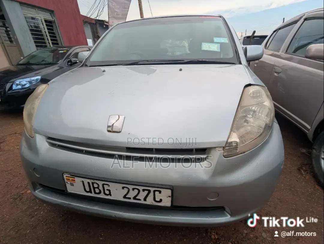 Toyota Passo 2008 Silver