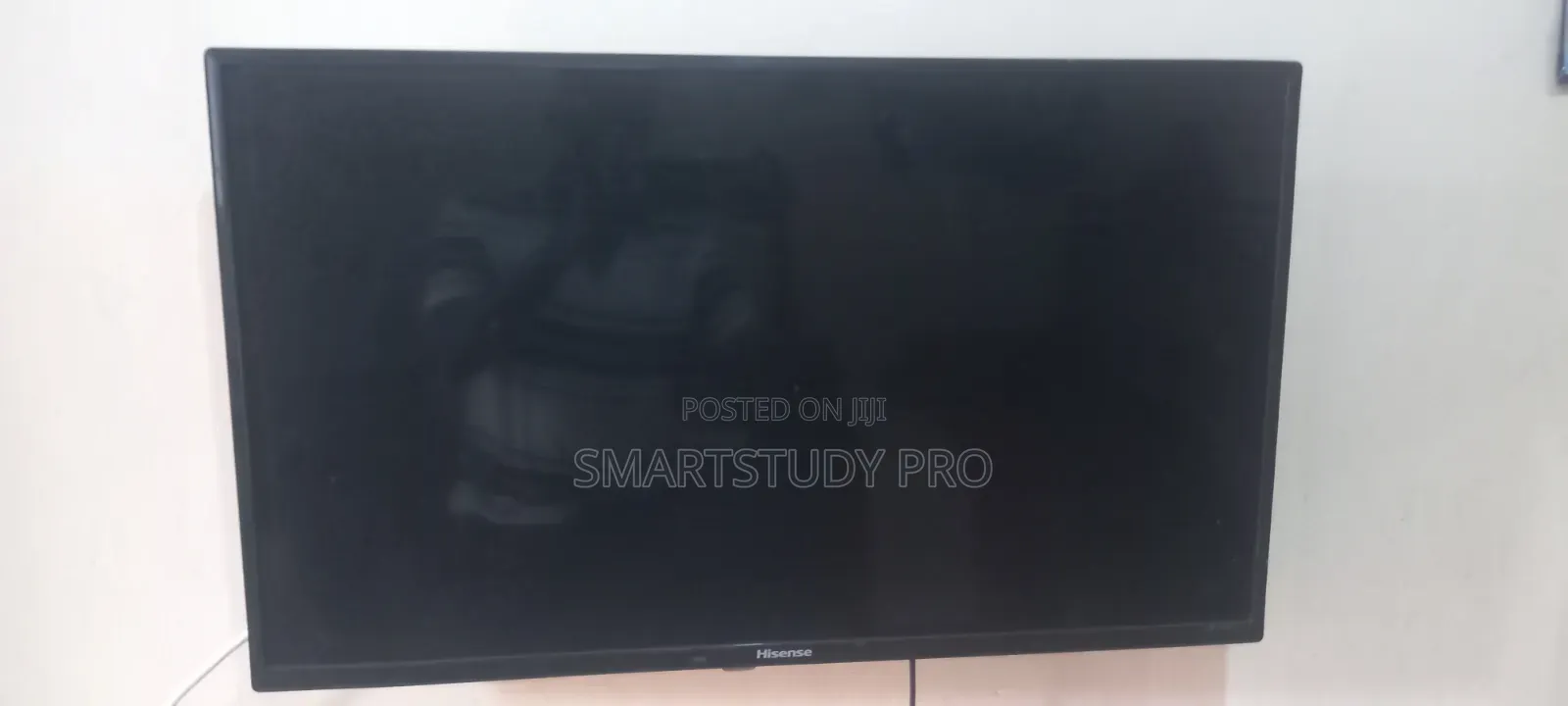 32 Inch Hisense TV