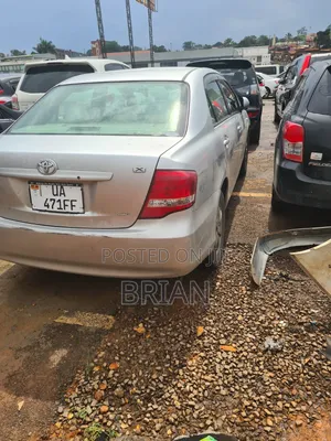 Toyota Axio 2012 Silver