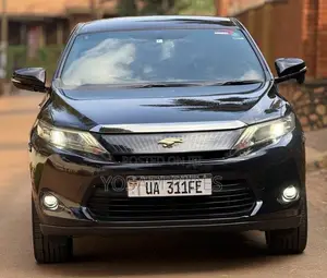 Toyota Harrier 2.0 2016