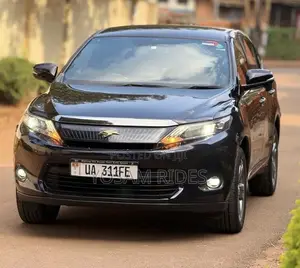 Toyota Harrier 2.0 2016