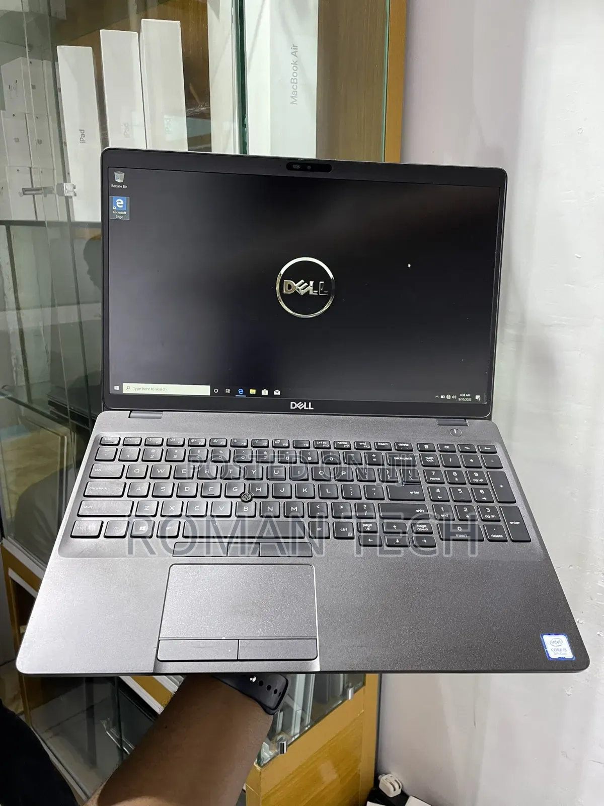New Laptop Dell Precision 3541 16GB Intel Core i7 SSD 512GB