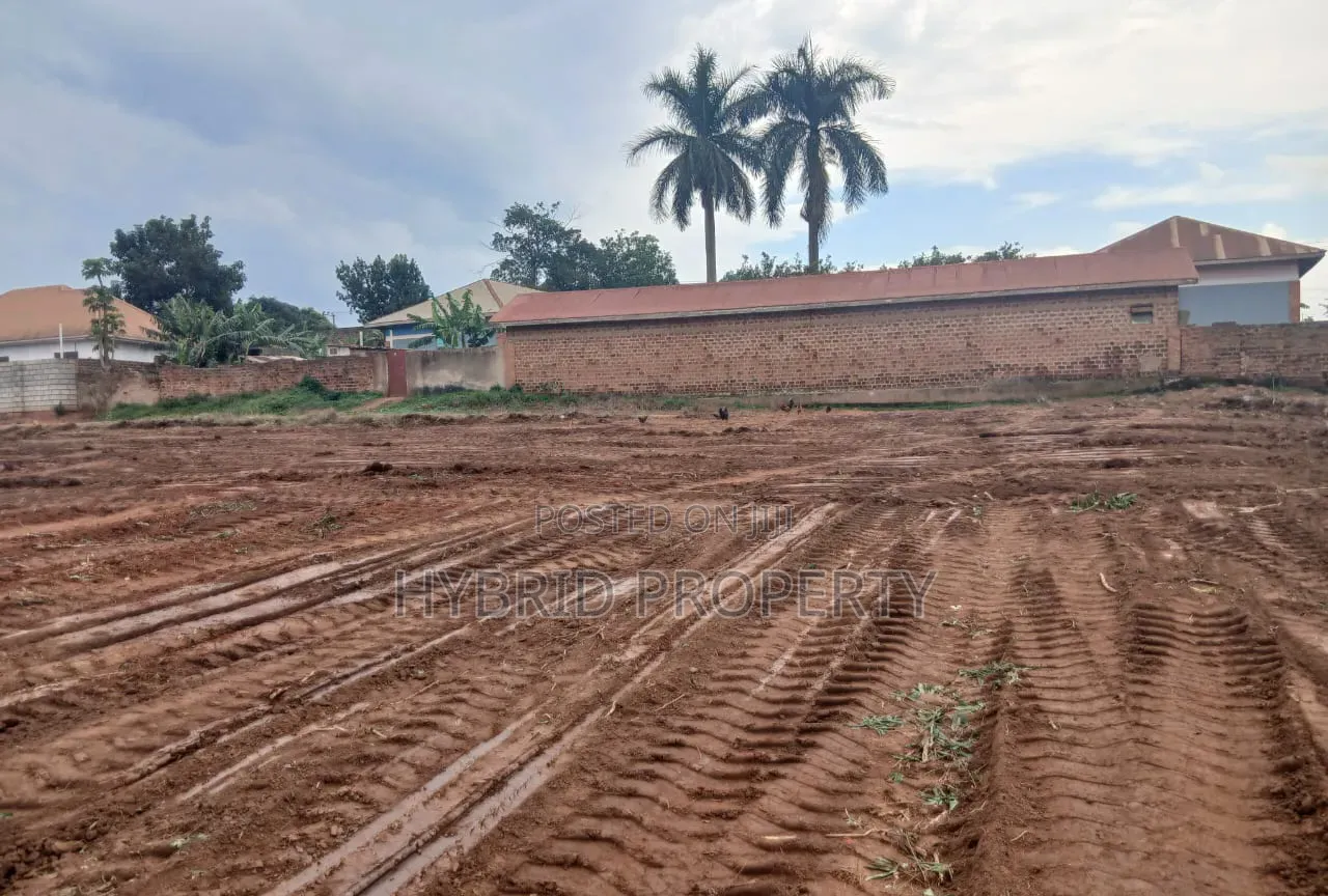 Prime Plots for Sale at Namusera~Wakiso Tarmac Divine Land Estate.