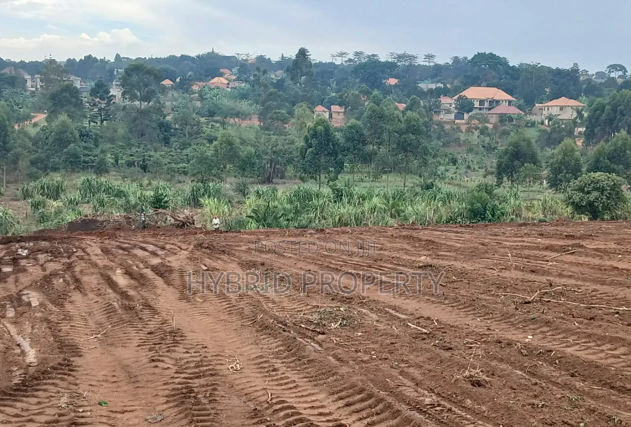Prime Plots for Sale at Namusera~Wakiso Tarmac Divine Land Estate.