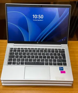 New Laptop HP EliteBook 830 G8 16GB Intel Core i7 SSD 512GB